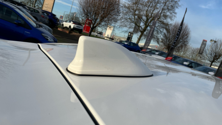 Toyota Yaris 1.5 Hybrid Icon 5dr CVT Hybrid Hatchback